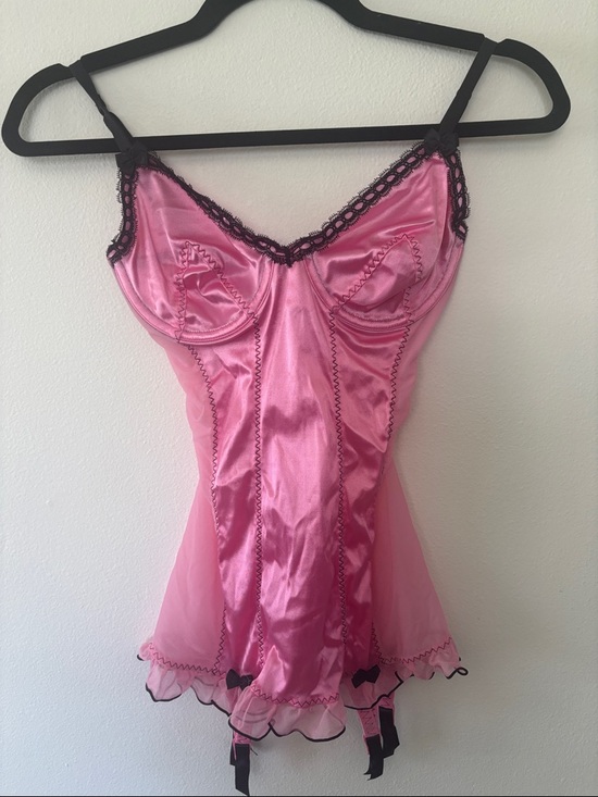 Victoria's Secret Other - NWT!! NEW VINTAGE VS Pink Black Satin Lace Trim Sexy Lingerie Garter Details